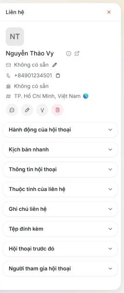 Bảng thông tin khách bên phải hội thoại