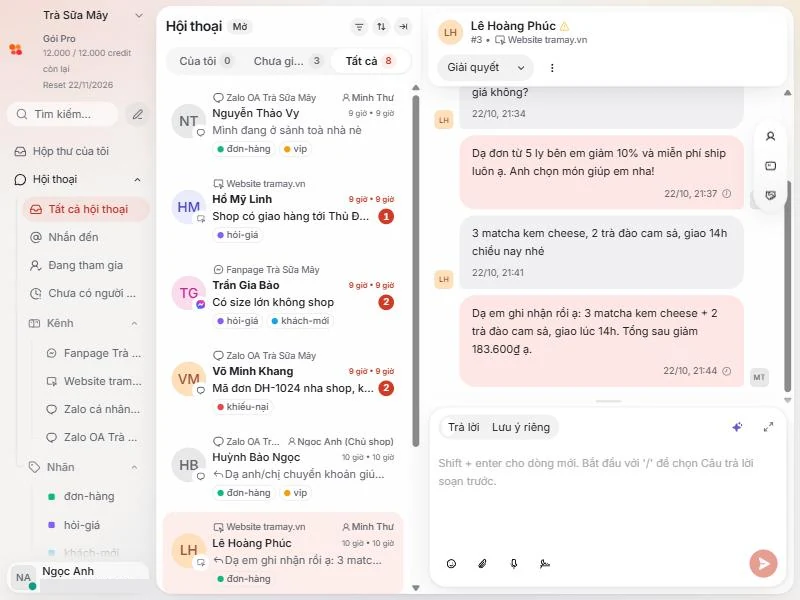 Màn hình chính LoLaCHAT với thanh menu bên trái